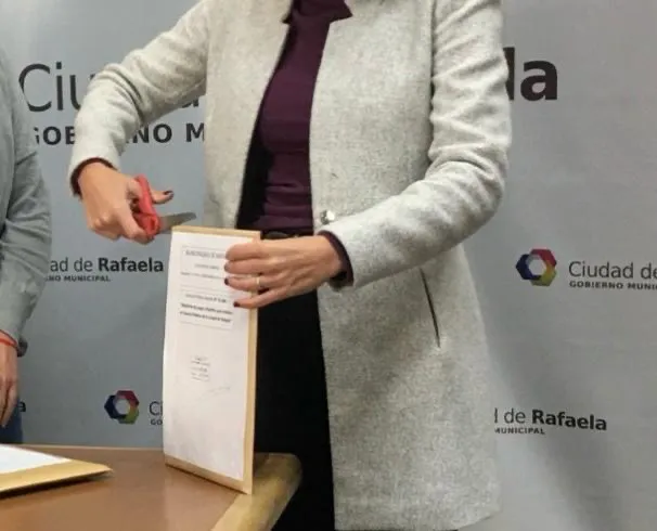 8f3a1084-2110-48ba-af7f-013fa9c2281f