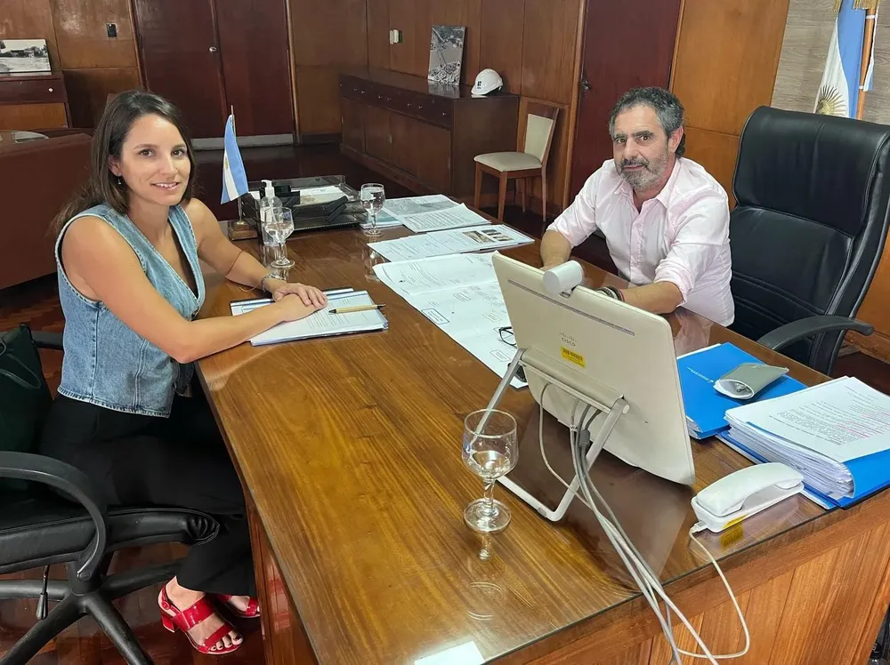 e39b211d-dd32-43e3-8991-c936e5cf36d2