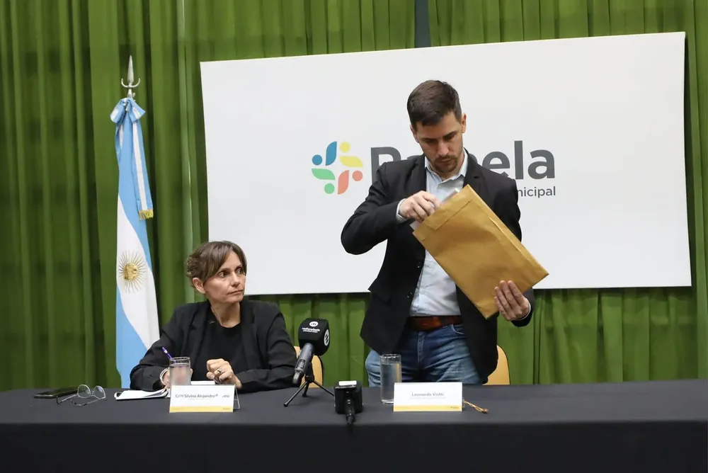 2a0c8a80-ce97-4ba3-bbcf-2097474c43c9